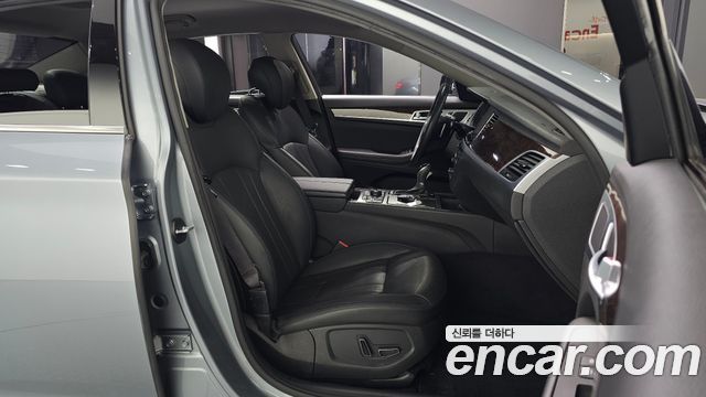 Hyundai Genesis 2016 — photo 16