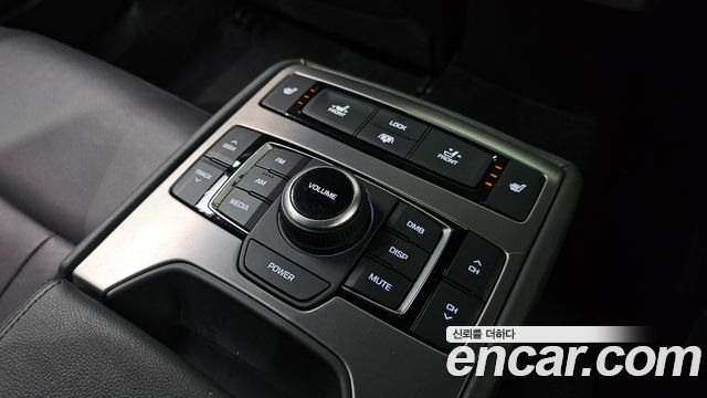 Hyundai Genesis 2016 — photo 27