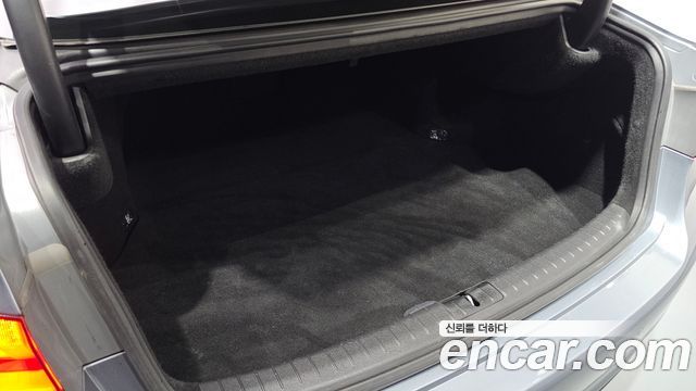 Hyundai Genesis 2016 — photo 31