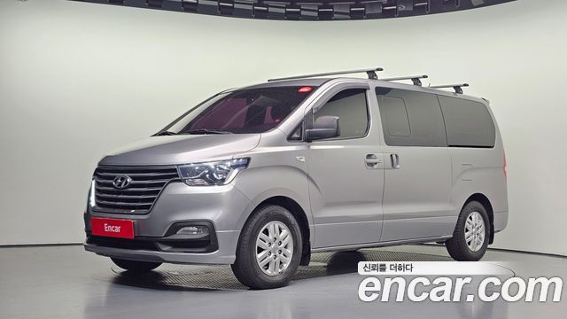 Hyundai Starex 2019 — photo 1