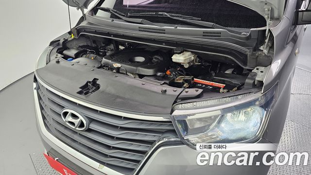 Hyundai Starex 2019 — photo 6