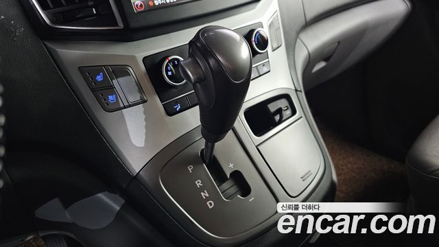 Hyundai Starex 2019 — photo 9