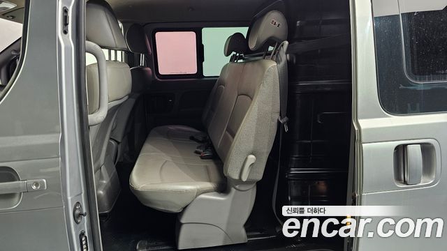 Hyundai Starex 2019 — photo 11