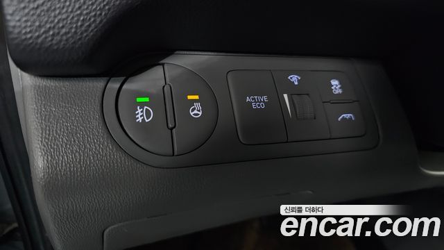 Hyundai Starex 2019 — photo 13