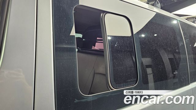Hyundai Starex 2019 — photo 19
