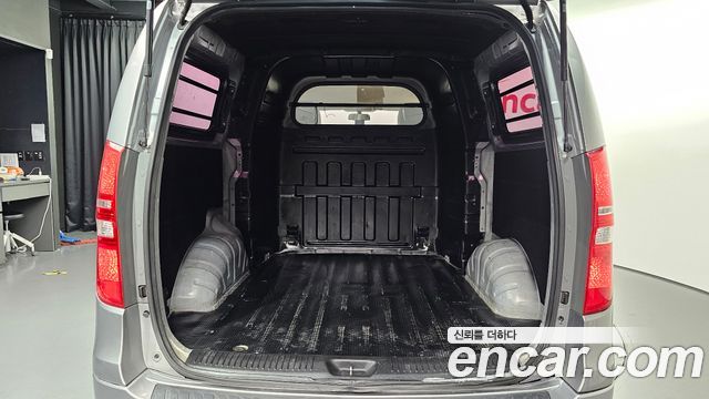 Hyundai Starex 2019 — photo 20