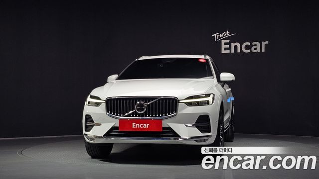 Volvo XC60 2024 — photo 3