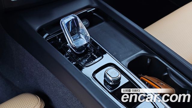 Volvo XC60 2024 — photo 12