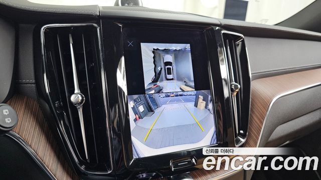 Volvo XC60 2024 — photo 21