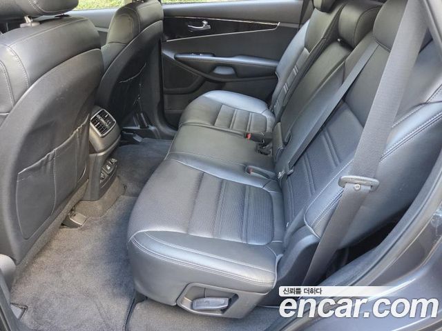 Kia Sorento 2016 — photo 11