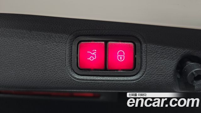 Mercedes-Benz E-Class 2020 — photo 36