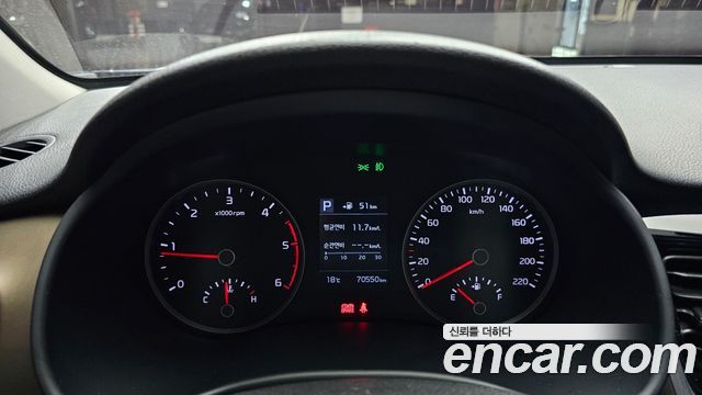 Kia Stonic 2018 — photo 11