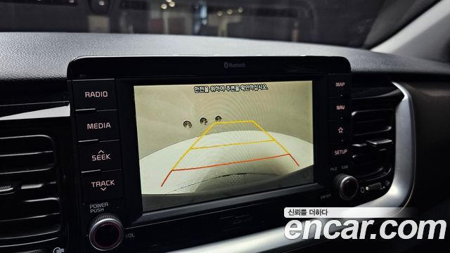 Kia Stonic 2018 — photo 21