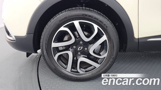 Renault Korea QM3 2016 — photo 5