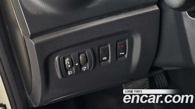 Renault Korea QM3 2016 — photo 28
