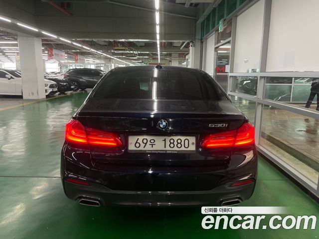 BMW 5-Series 2018 — photo 4