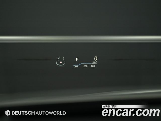 Lexus ES 2019 — photo 17