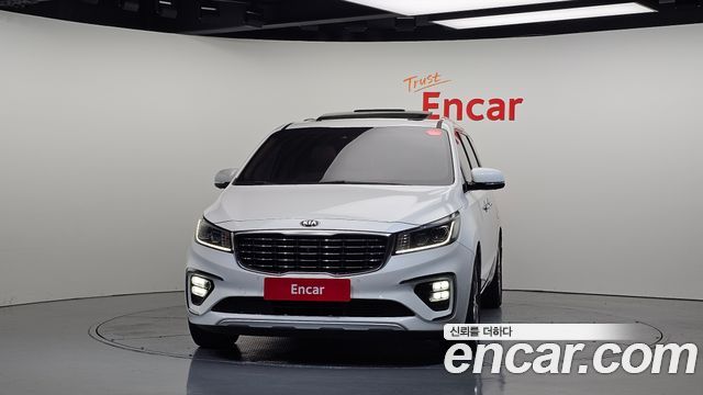 Kia Canival 2019 — photo 3