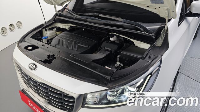 Kia Canival 2019 — photo 6