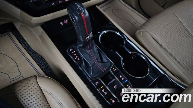 Kia Canival 2019 — photo 9