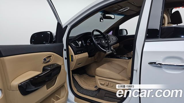 Kia Canival 2019 — photo 10