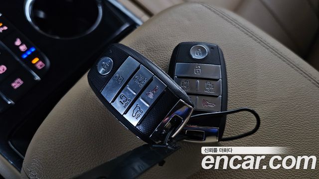 Kia Canival 2019 — photo 11