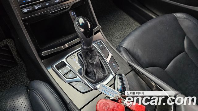 Hyundai Grandeur 2016 — photo 12