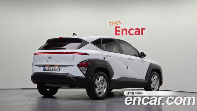 Hyundai Kona 2023 — photo 2