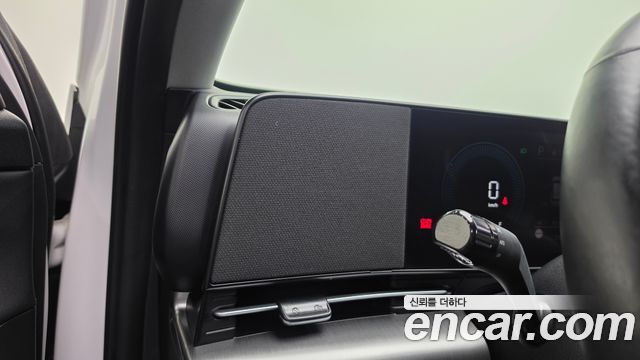 Hyundai Kona 2023 — photo 18