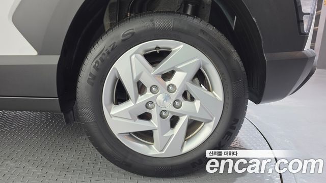 Hyundai Kona 2023 — photo 7