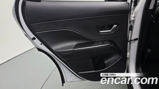 Hyundai Kona 2023 — photo 15