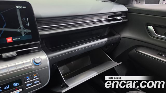 Hyundai Kona 2023 — photo 28