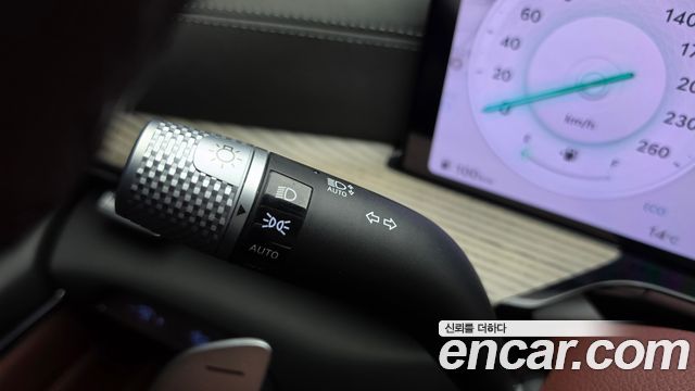 Genesis GV80 2025 — photo 28