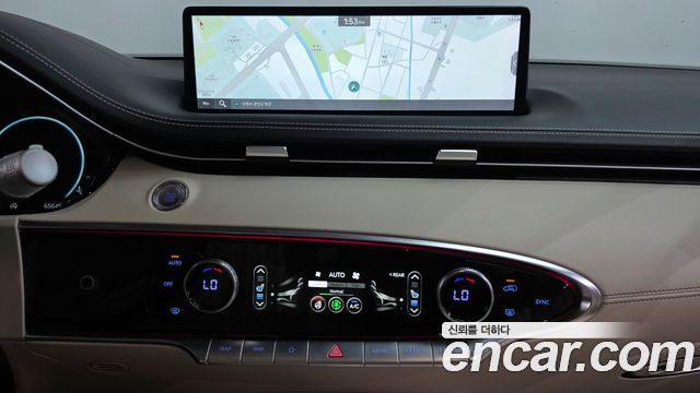 Genesis GV70 2023 — photo 19