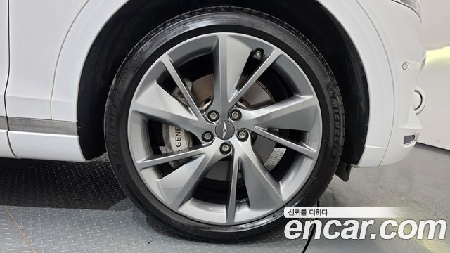 Genesis GV70 2023 — photo 7