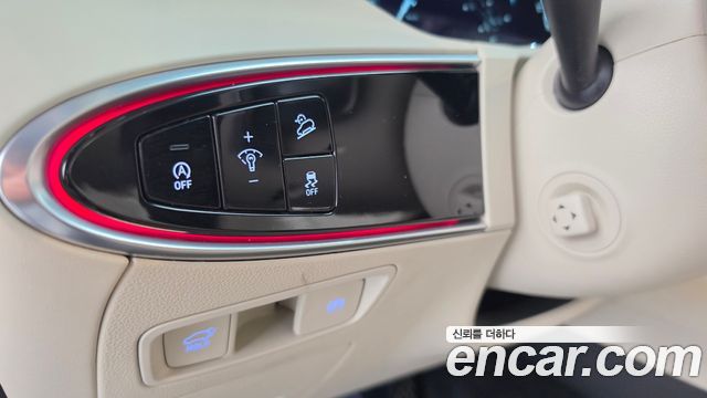 Genesis GV70 2023 — photo 27
