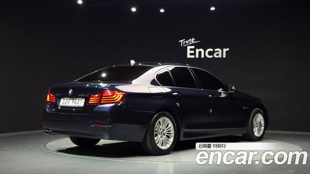 BMW 5-Series 2015 — photo 2
