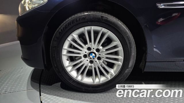 BMW 5-Series 2015 — photo 5