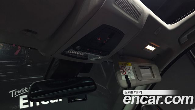 BMW 5-Series 2015 — photo 18