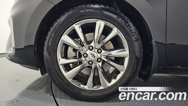 Kia Canival 2019 — photo 5