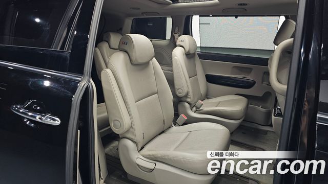 Kia Canival 2019 — photo 18