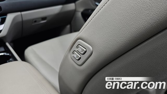 Kia Canival 2019 — photo 31