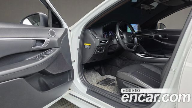 Hyundai Sonata 2020 — photo 11