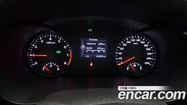 Kia K5 2018 — photo 11
