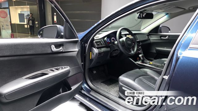 Kia K5 2018 — photo 13
