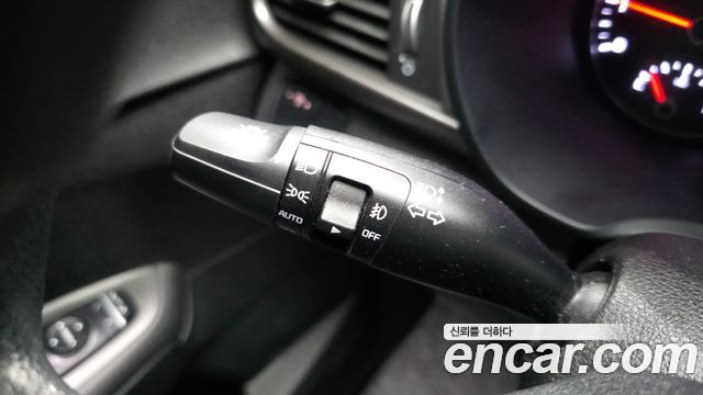 Kia K5 2018 — photo 25