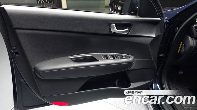 Kia K5 2018 — photo 14