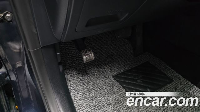 Kia K5 2018 — photo 27