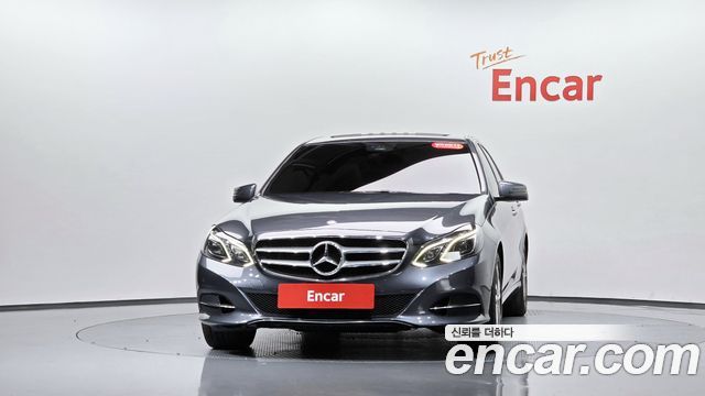 Mercedes-Benz E-Class 2014 — photo 3
