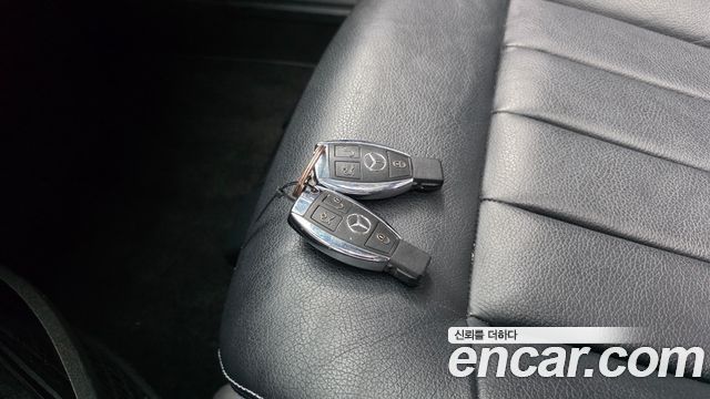 Mercedes-Benz E-Class 2014 — photo 27
